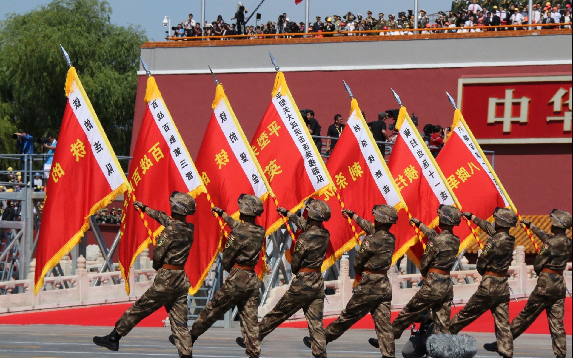 爱游戏中国官方网站平台-都市极限溜索：高空极速体验